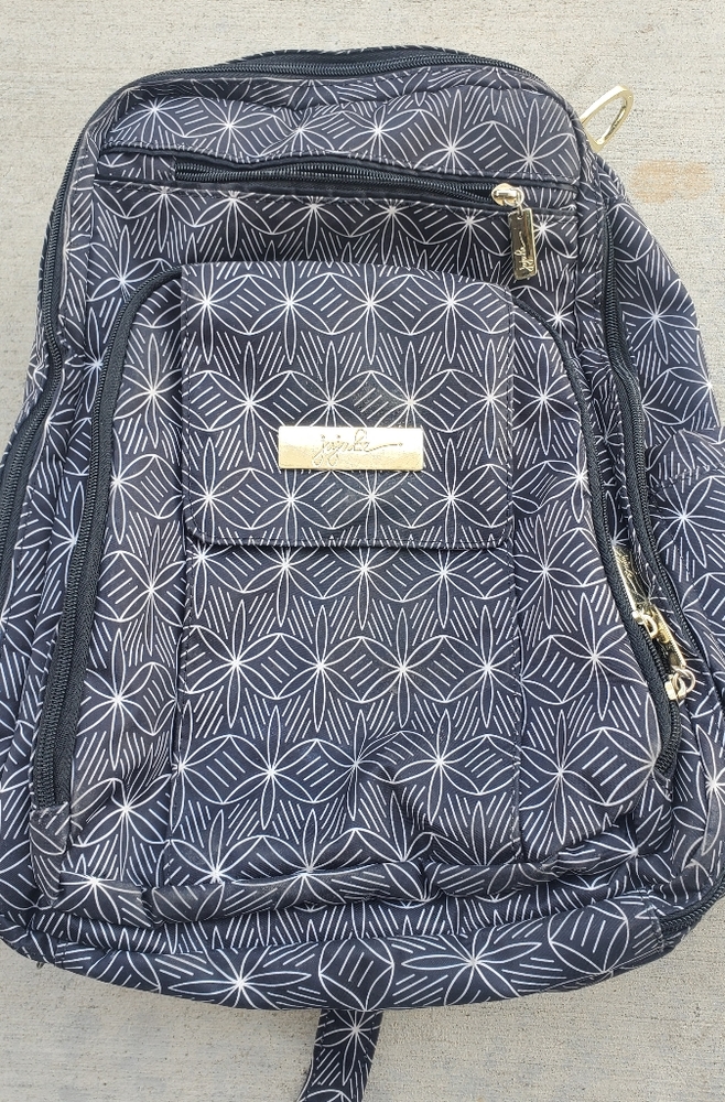 Ju-ju-be diaper back pack